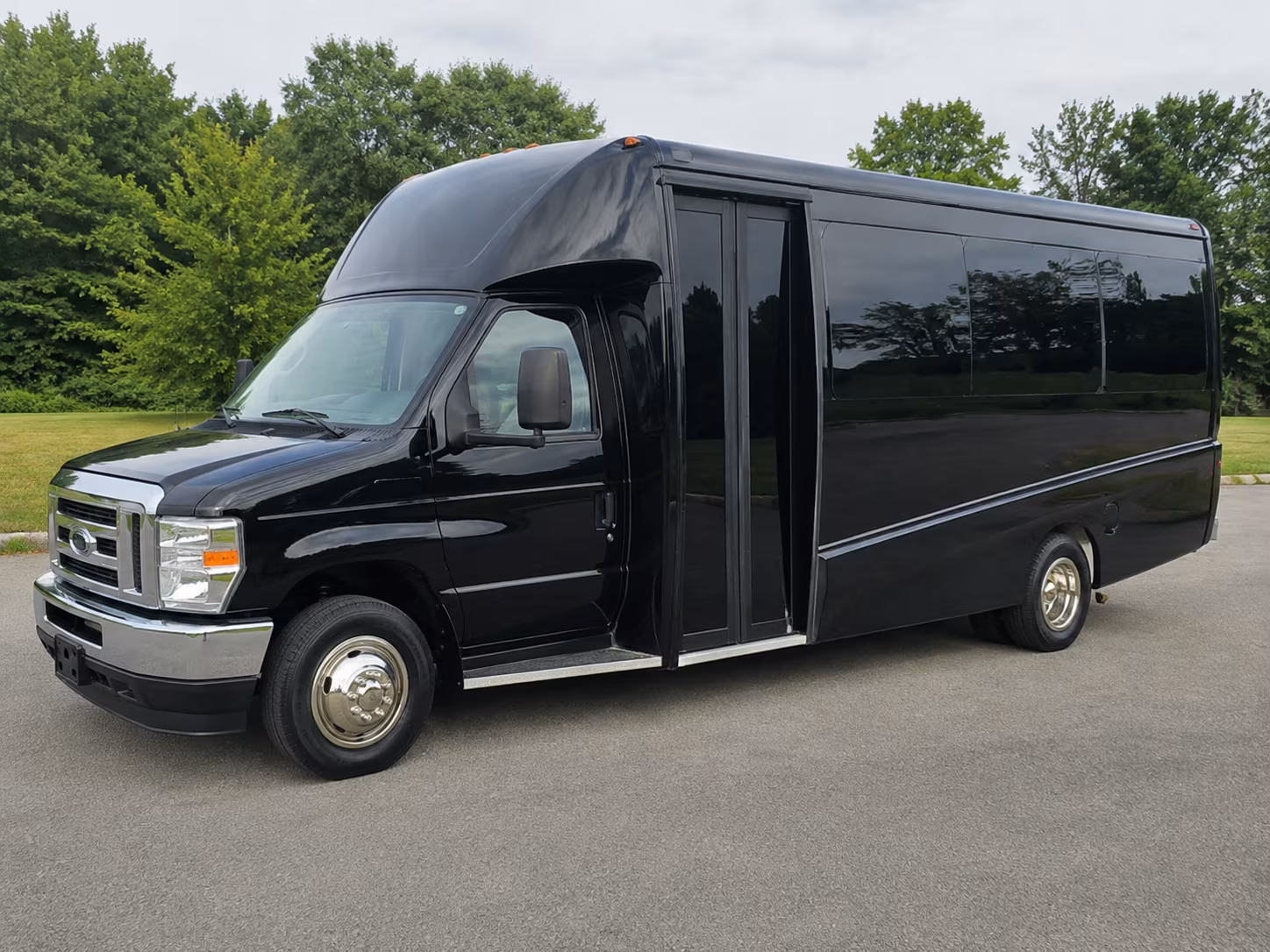 find the perfect transportation for your next sporting event 3