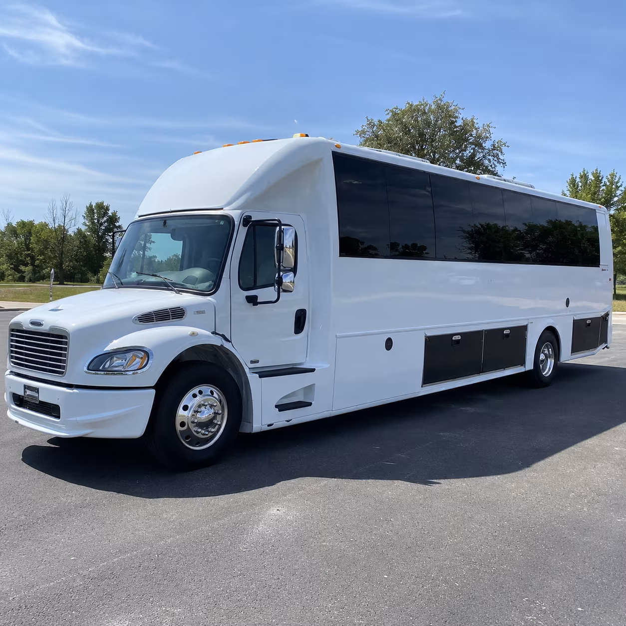 lakewood 40 passenger party bus