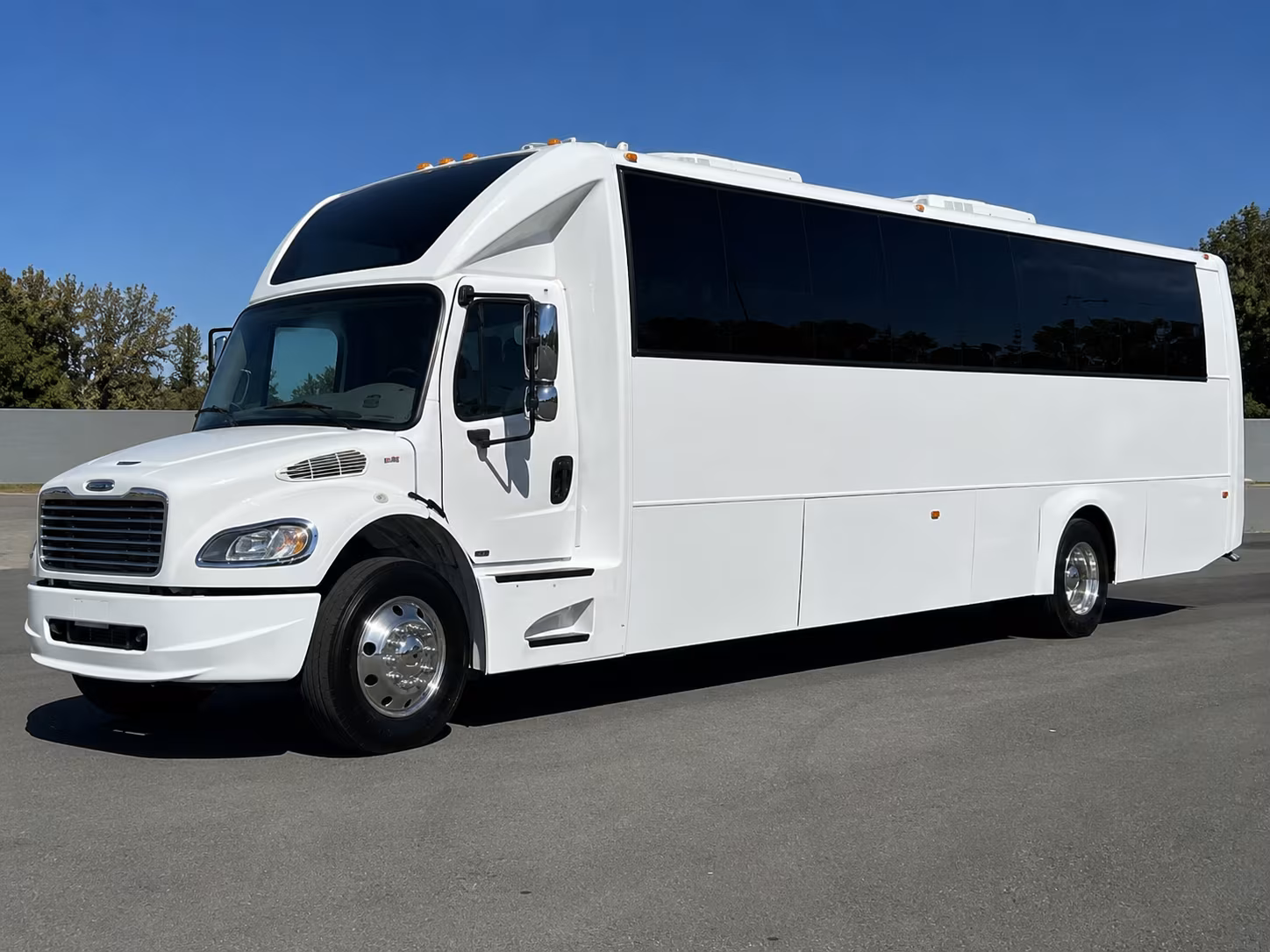 lakewood party bus