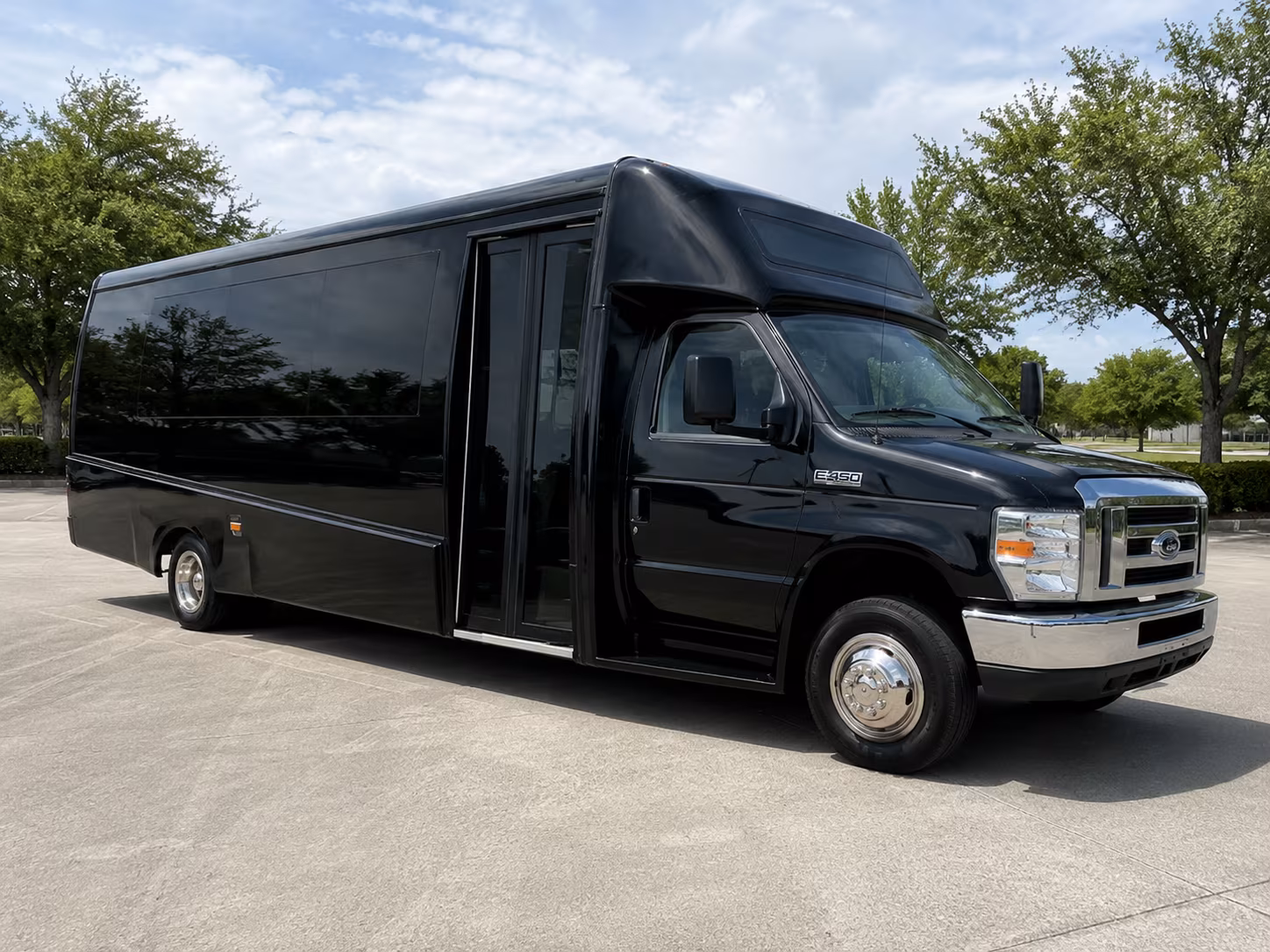 minibus rentals for smaller lakewood prom friend groups
