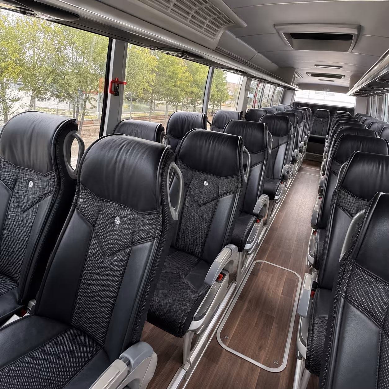 multi day group tour bus rentals out of lakewood colorado
