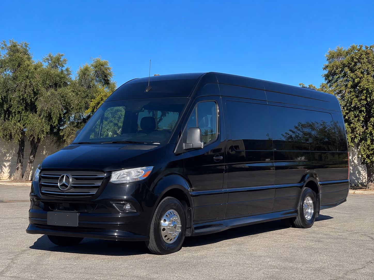 transportation serving lakewood and nearby cities